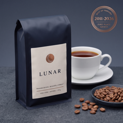 Luna Llena Panama Geisha Natural, Whole Bean 8 oz