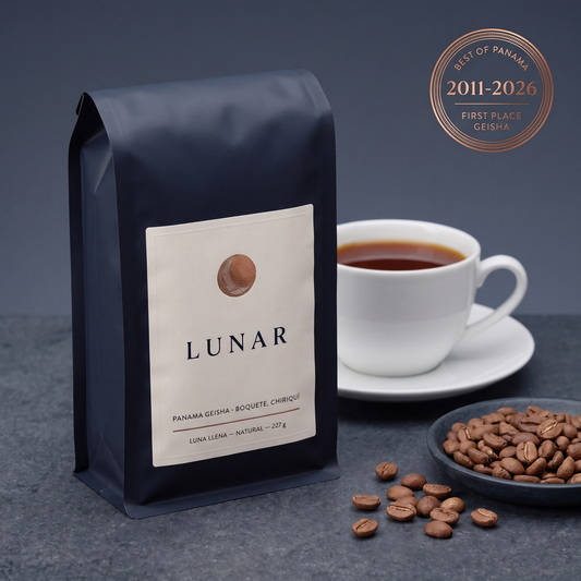 Luna Llena Panama Geisha Natural, Whole Bean 8 oz
